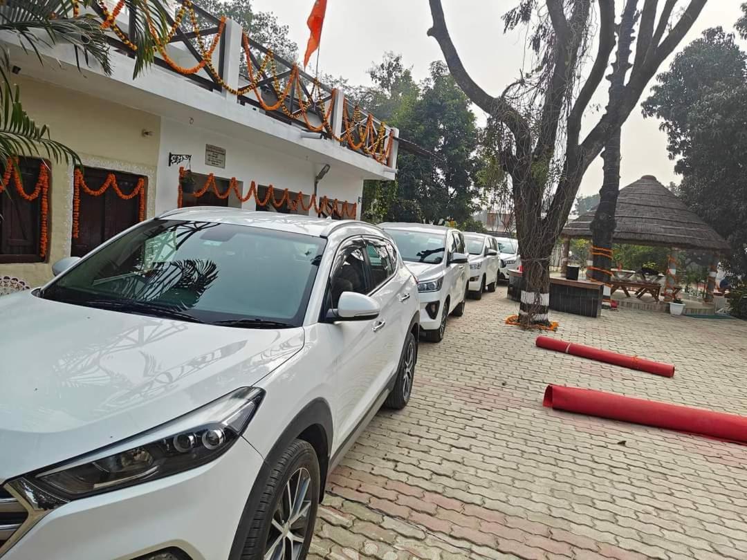 Shobhayan Inn, Airport Railway Station Pickup Free Ayodhya Eksteriør bilde