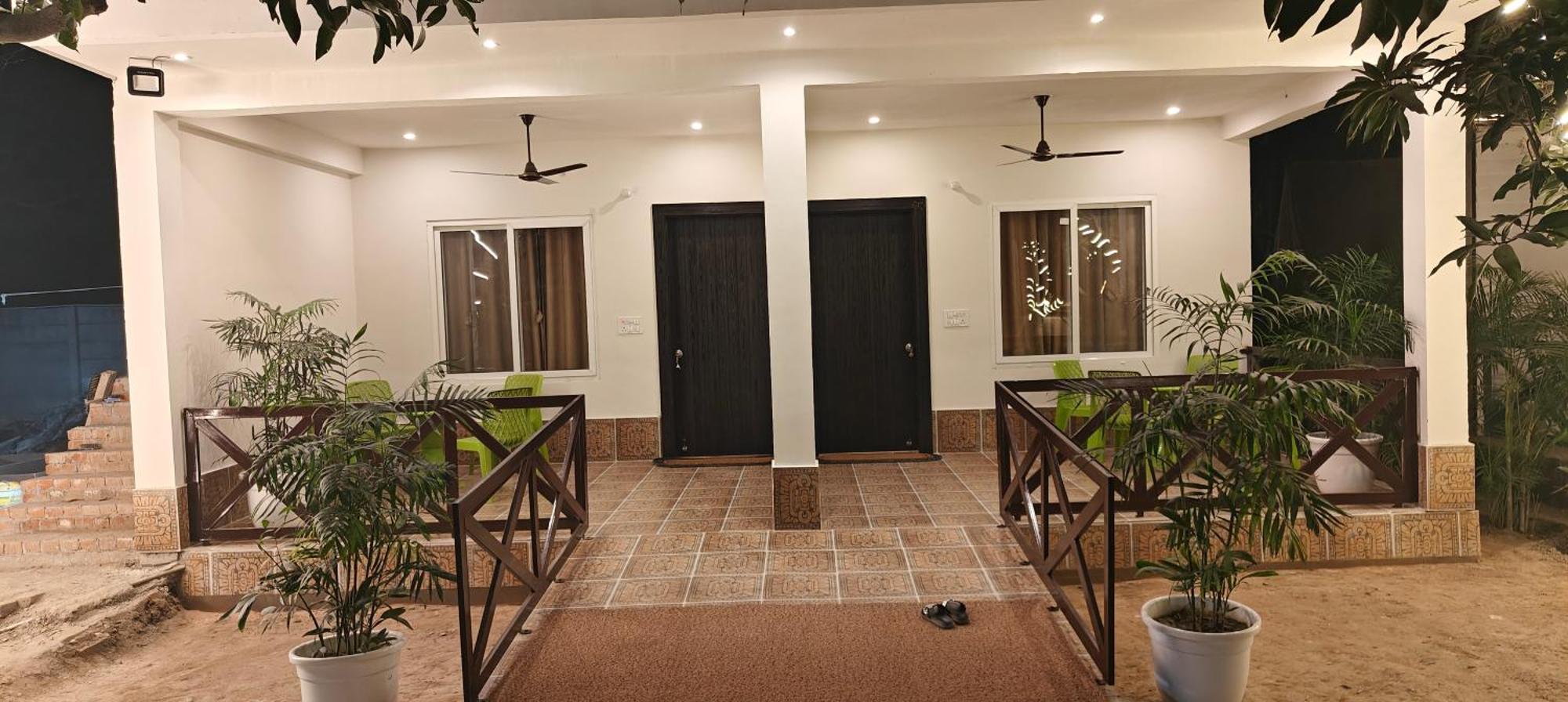 Shobhayan Inn, Airport Railway Station Pickup Free Ayodhya Eksteriør bilde