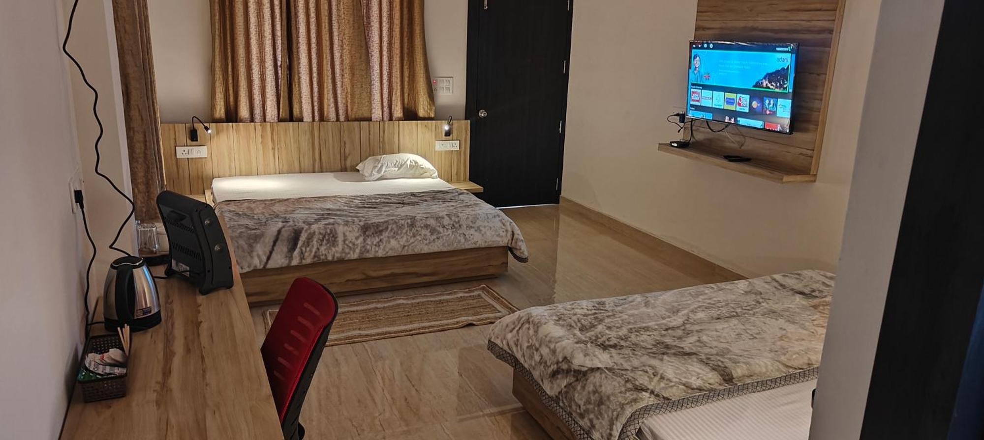 Shobhayan Inn, Airport Railway Station Pickup Free Ayodhya Eksteriør bilde