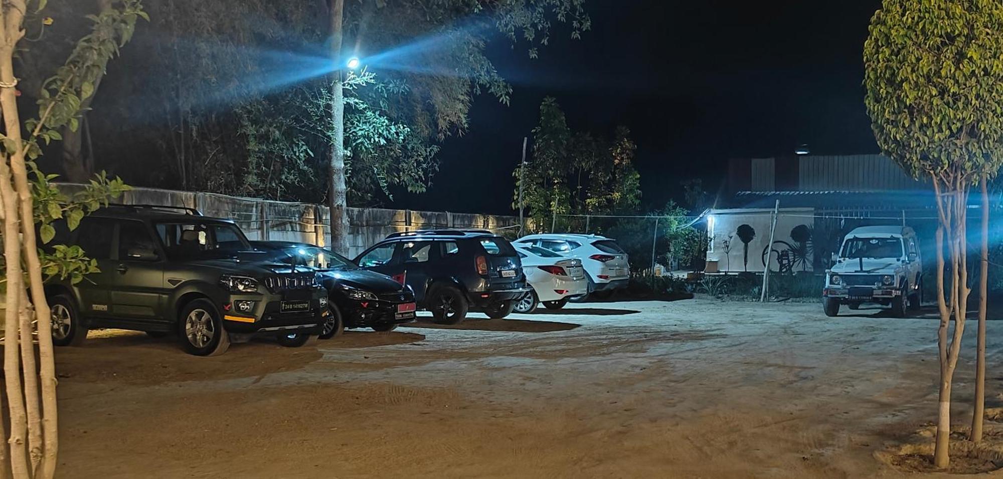 Shobhayan Inn, Airport Railway Station Pickup Free Ayodhya Eksteriør bilde